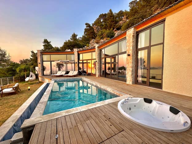 Ultra King Villa